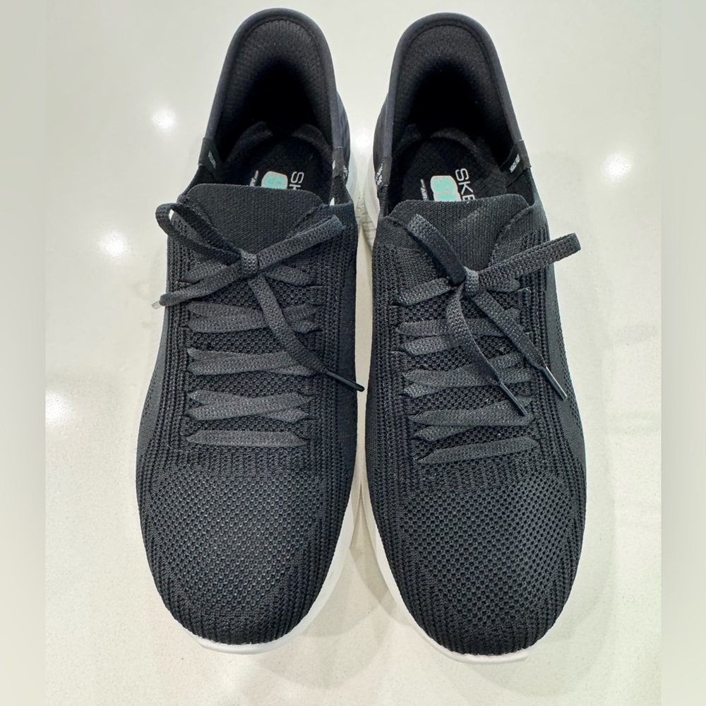 LIKE NEW 🖤 Skechers Slip-ins Ultra Flex 3.0 Size 9.5 in Black